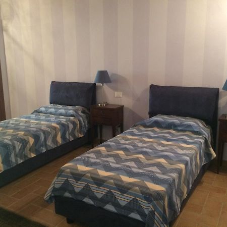 Il Giardino Apartment Лука Екстериор снимка