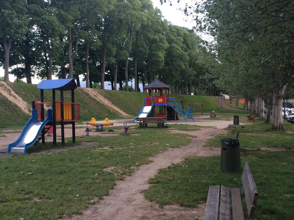 Il Giardino Apartment Лука Екстериор снимка